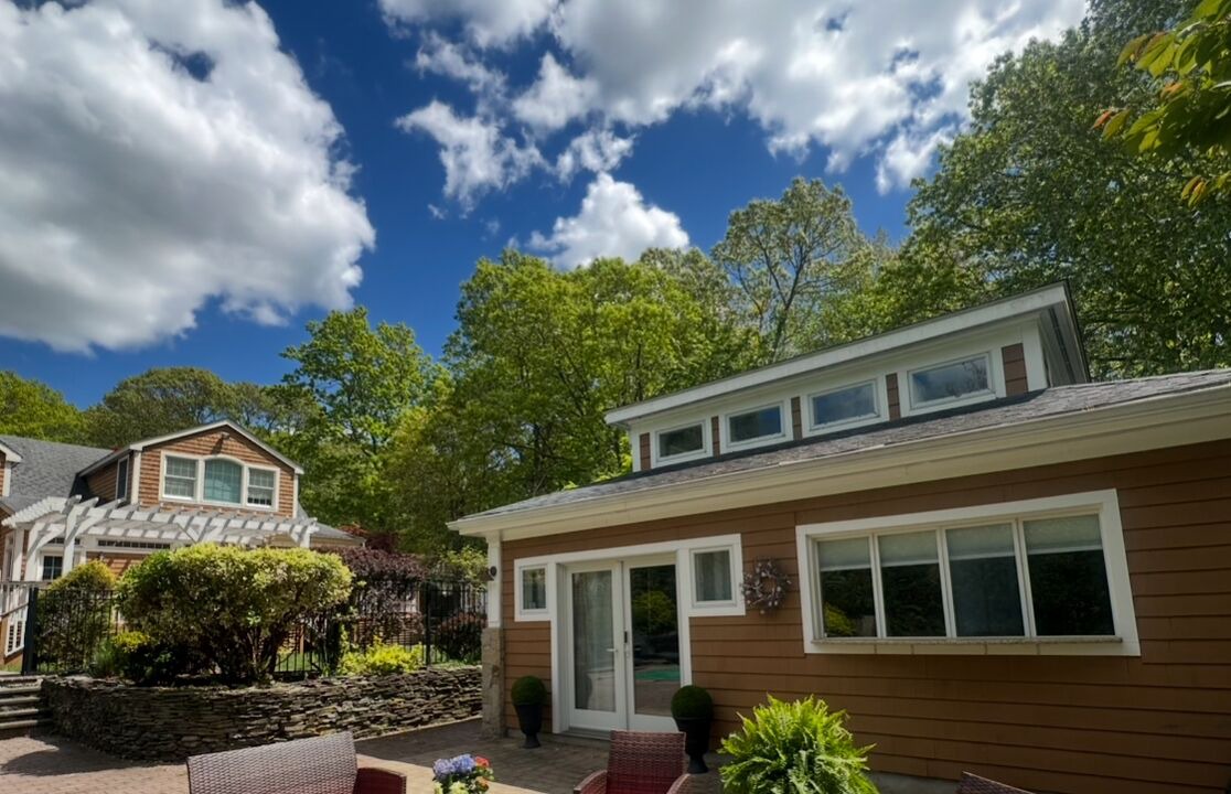 Photo of Patio Balcony in Wading River
