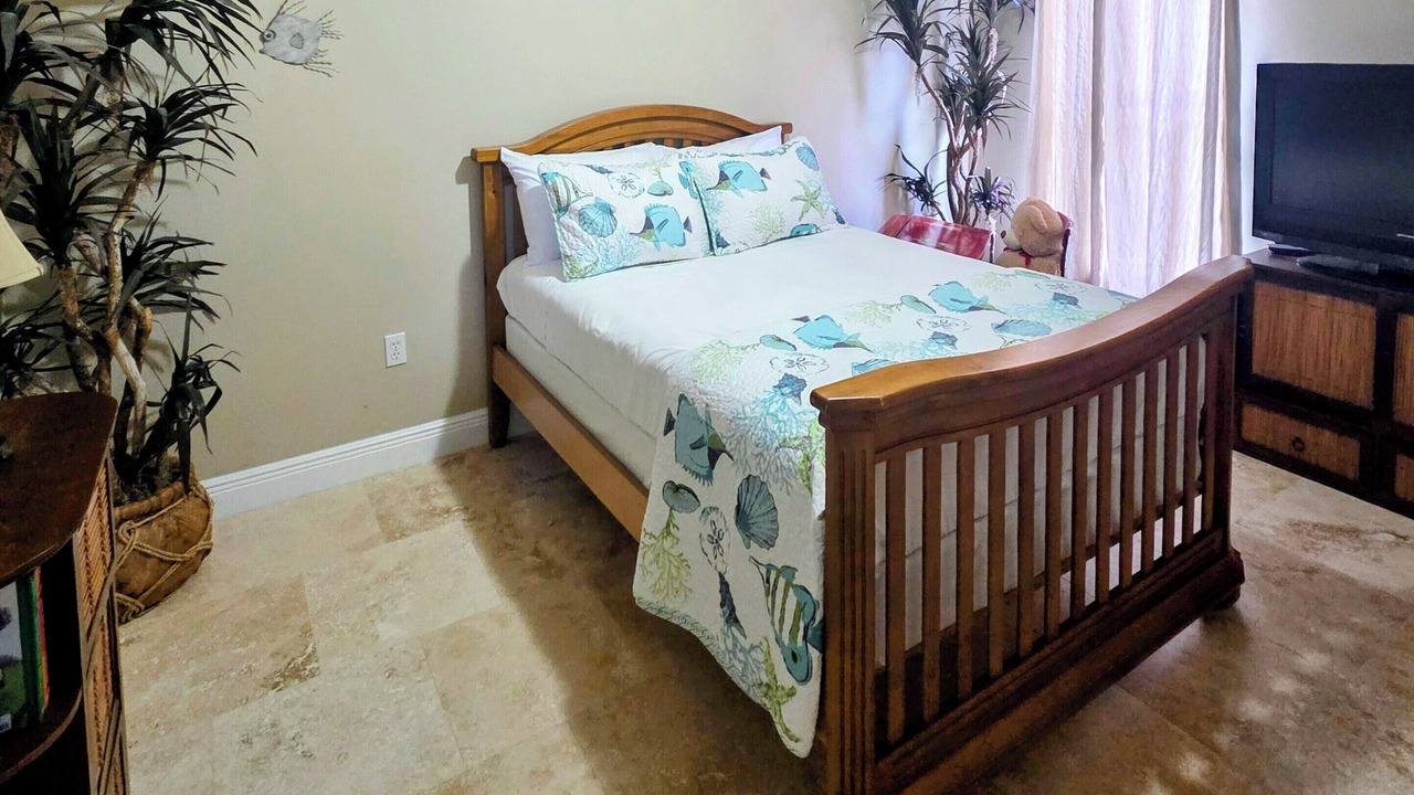 Photo of Bedroom in Tropic