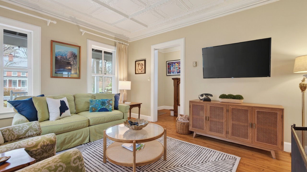 Photo of Livingroom in Portland