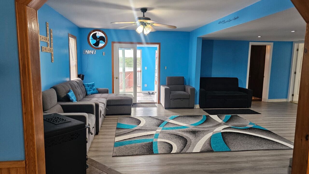 Photo of Livingroom in Greater Napanee