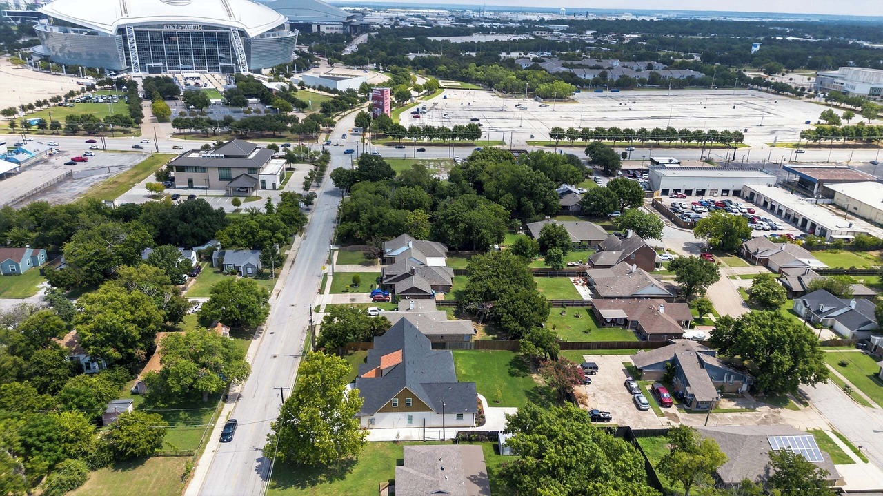 Photo of Outdoor in Central Arlington
