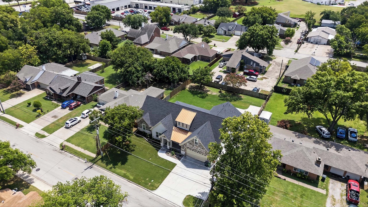Photo of Outdoor in Central Arlington