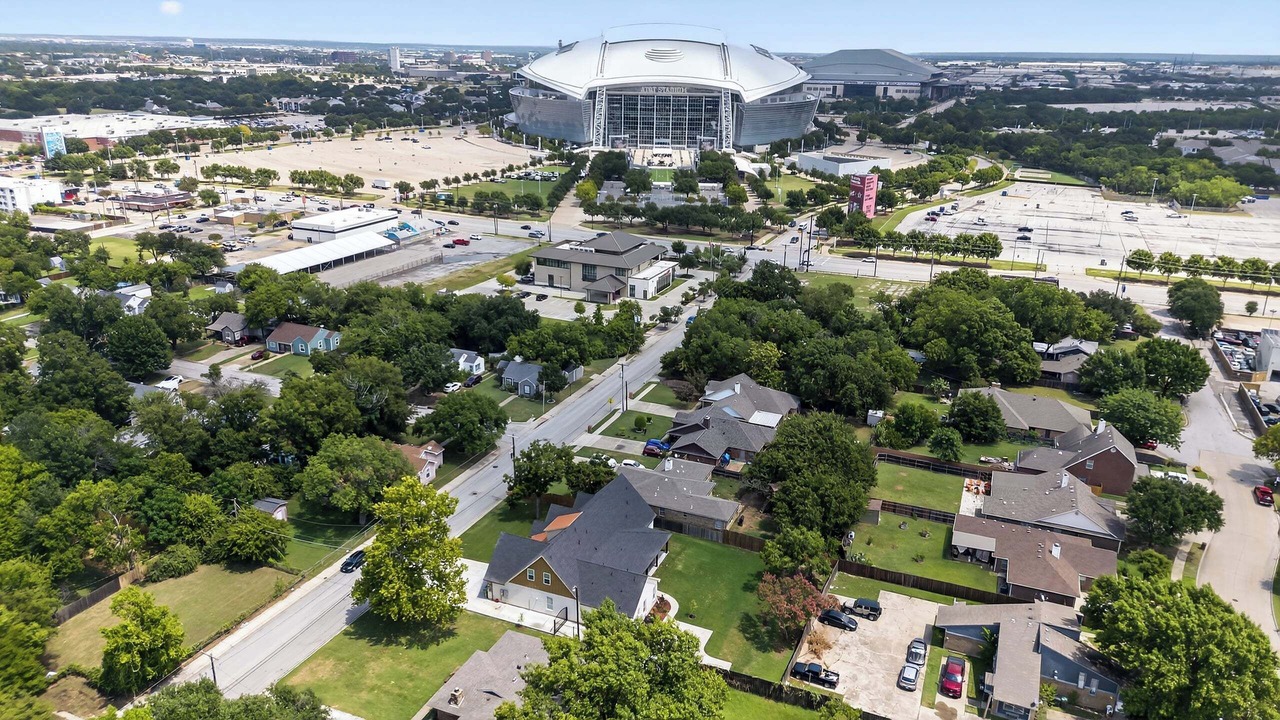 Photo of Outdoor in Central Arlington