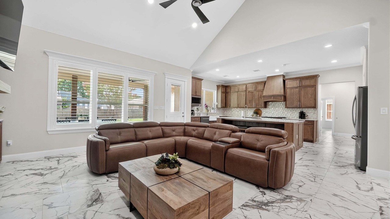 Photo of Livingroom in Central Arlington