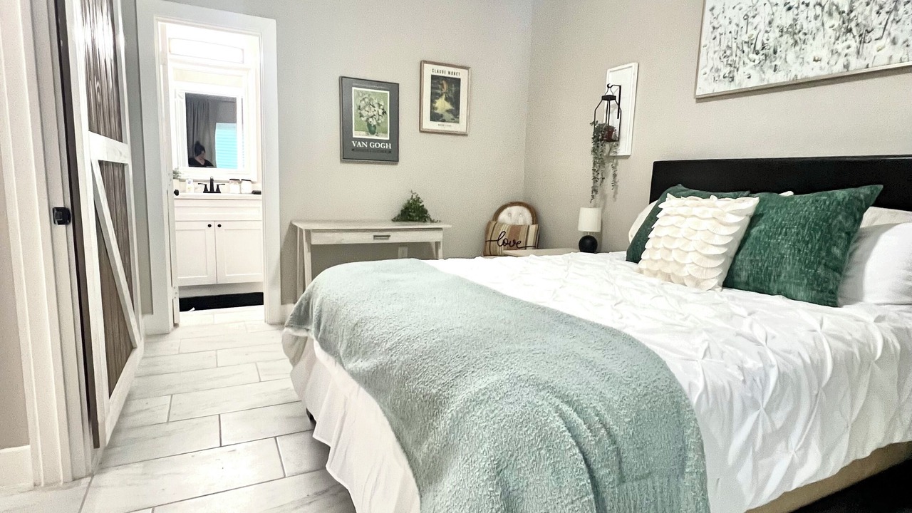 Photo of Bedroom in Montgomery