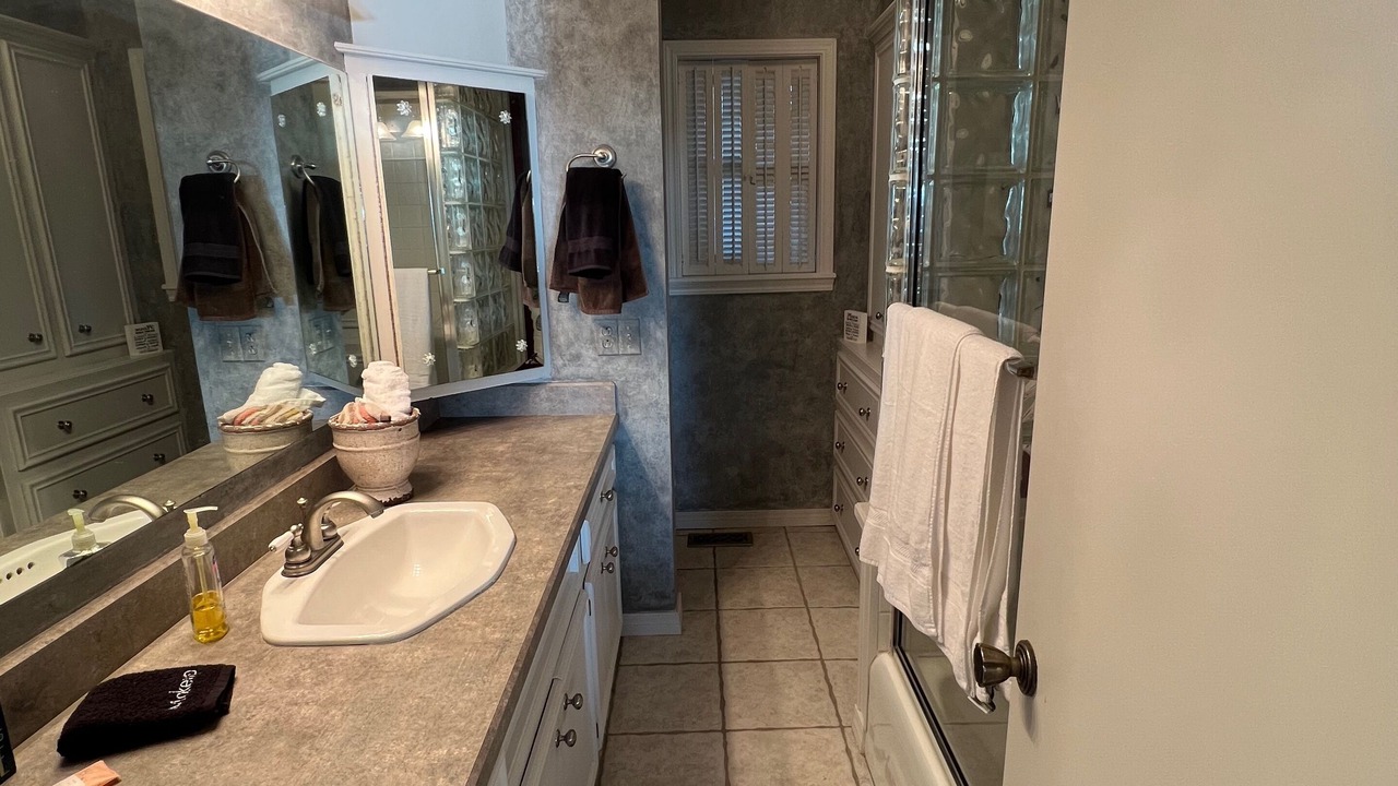 Photo of Bathroom in Park Hill