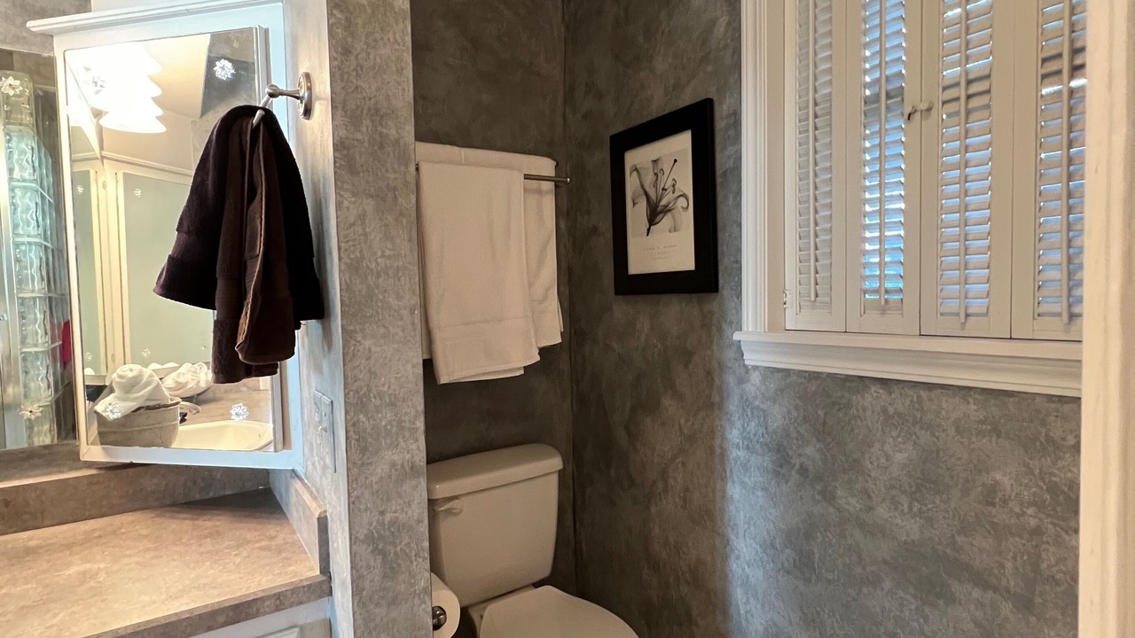 Photo of Bathroom in Park Hill