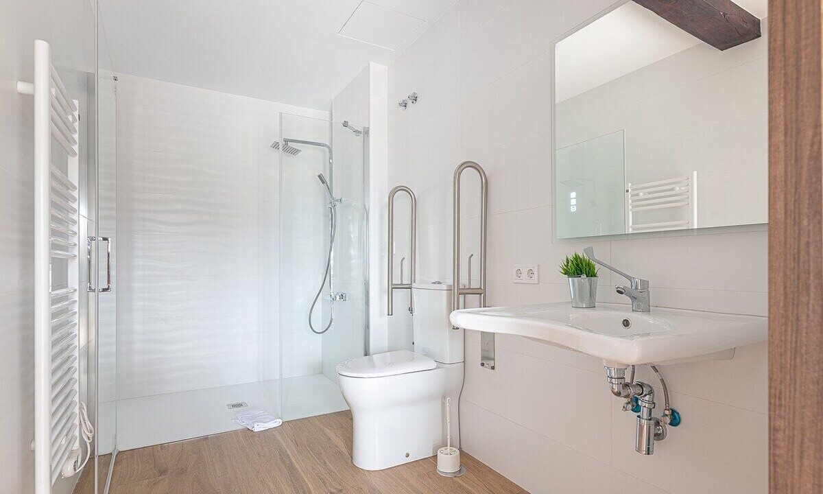 Photo of Bathroom in Miengo