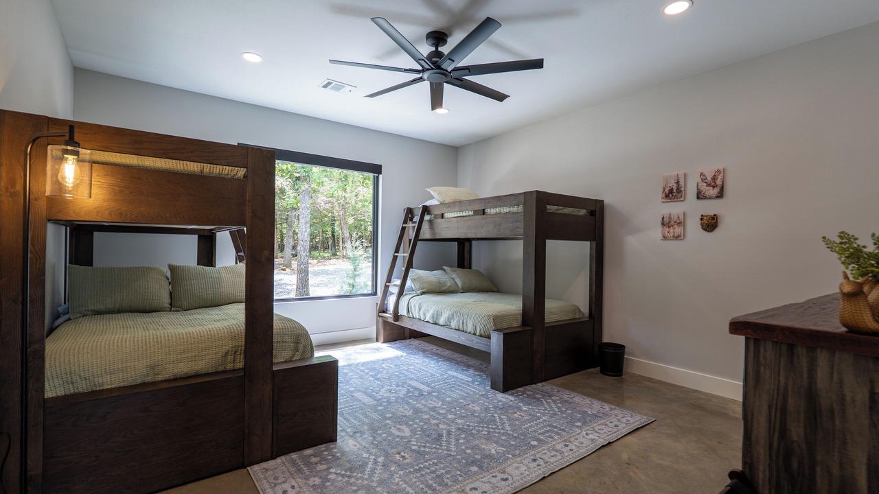 Photo of Bedroom in Bull Shoals