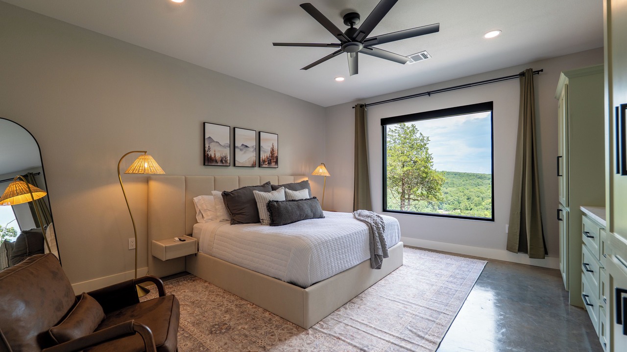 Photo of Bedroom in Bull Shoals