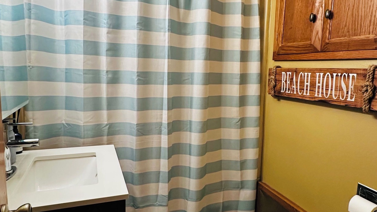 Photo of Bathroom in Fox Crossing