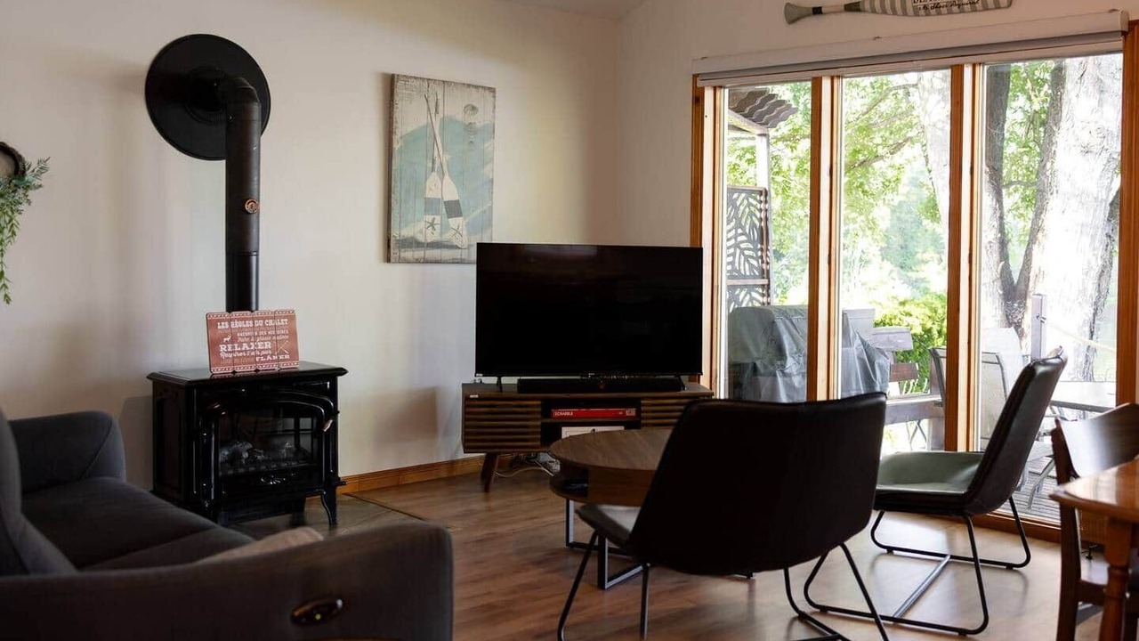Photo of Livingroom in Le Haut-Saint-Francois Regional County Municipality