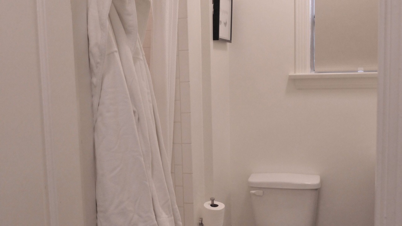 Photo of Bathroom in Toluca Woods