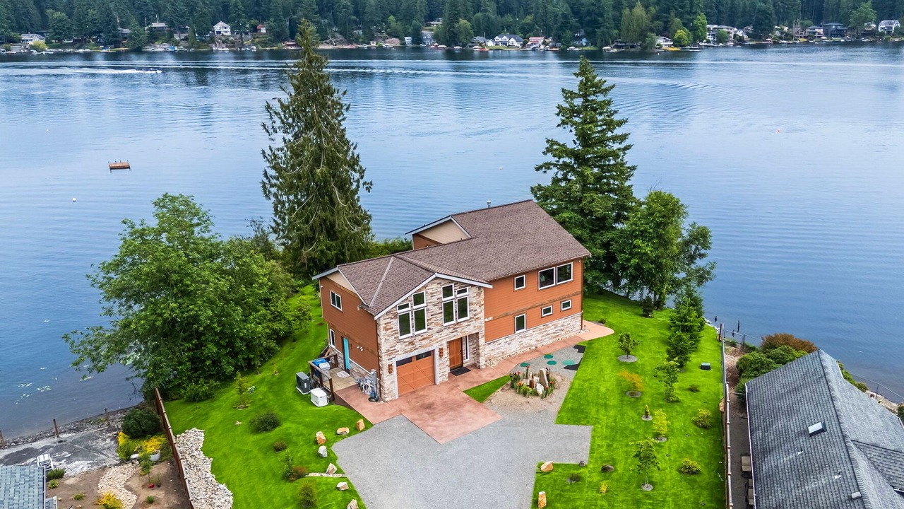 Photo of Others in Black Diamond