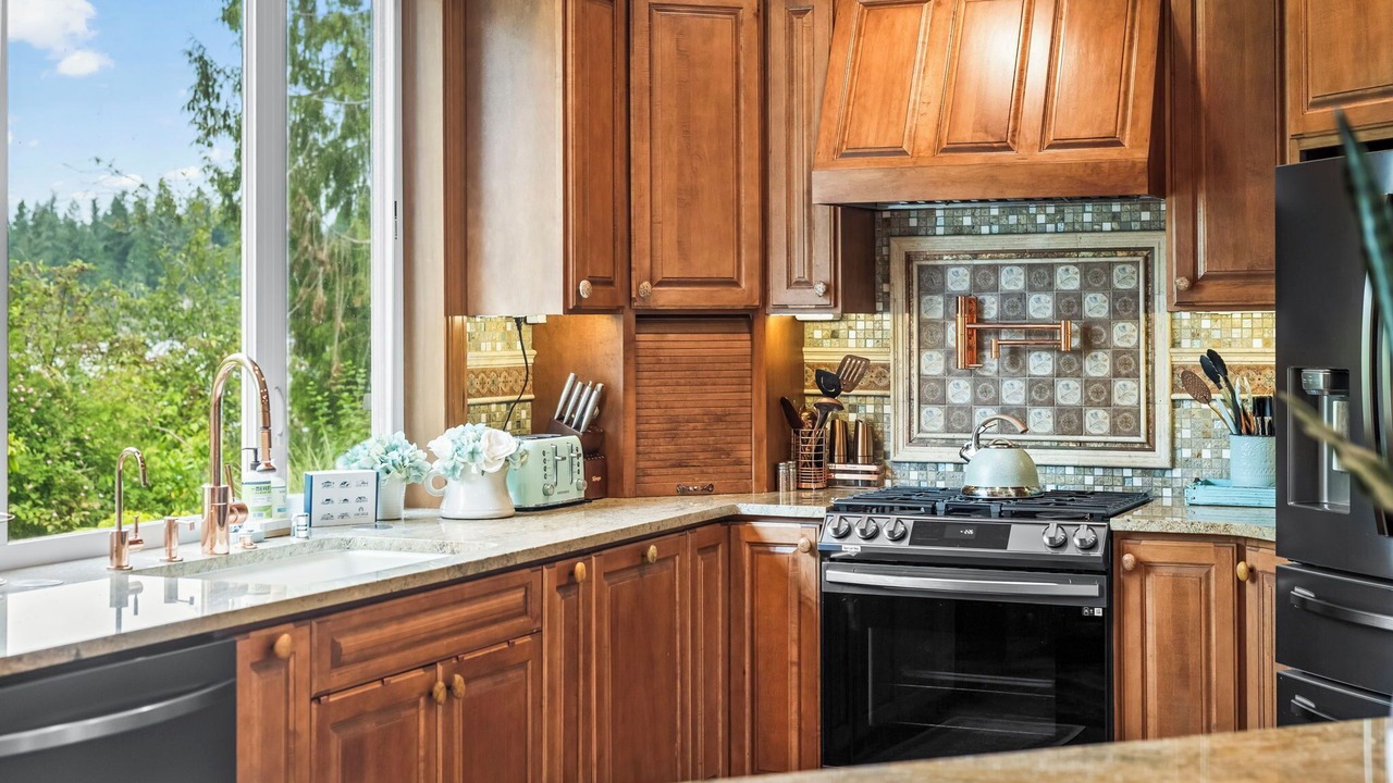 Photo of Others in Black Diamond