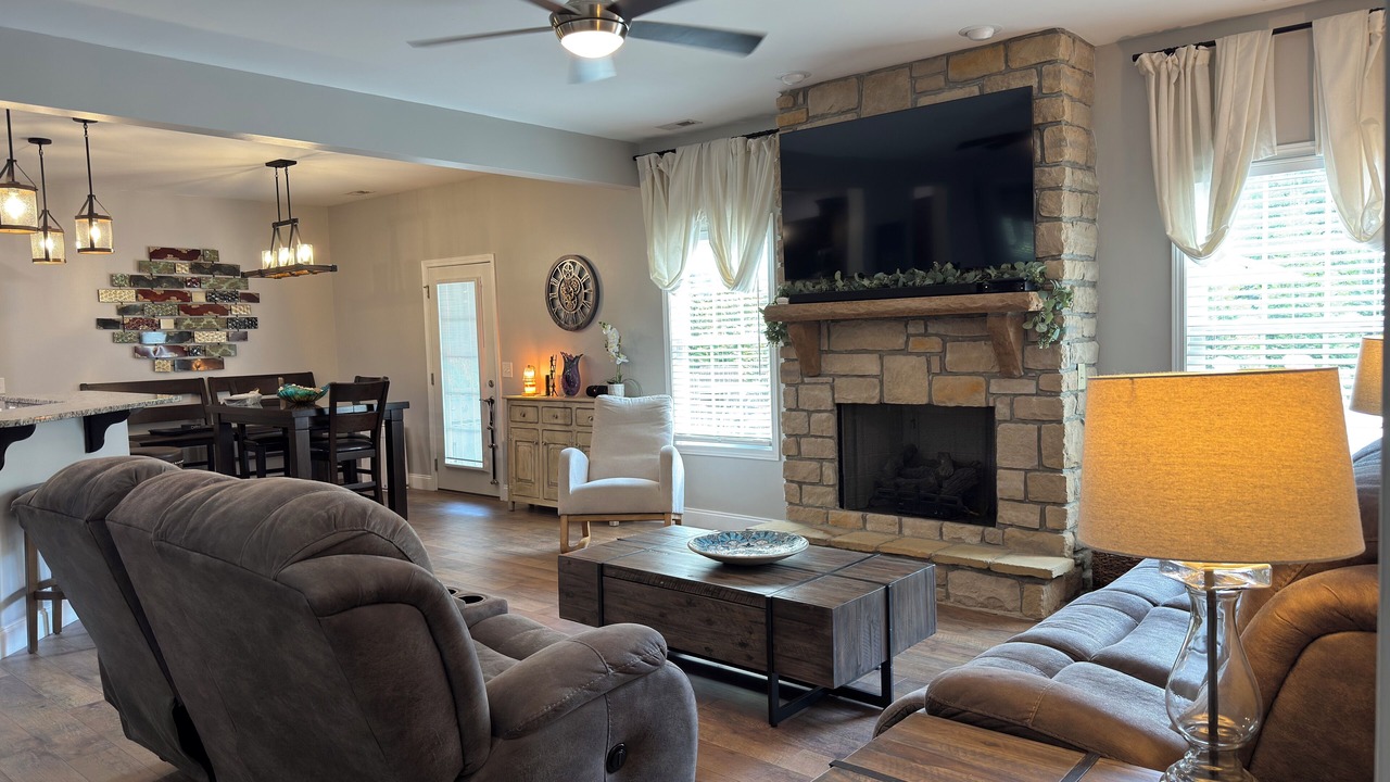 Photo of Livingroom in Kingsport