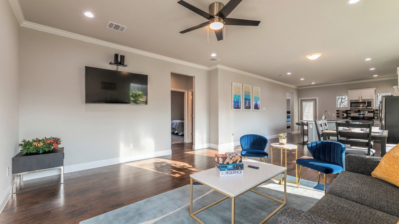Photo of Livingroom in Cedar Crest