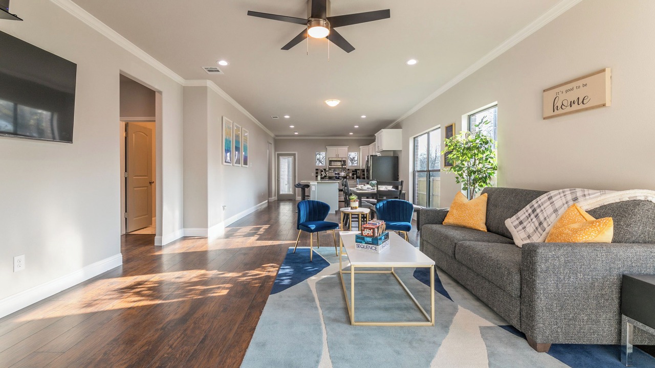 Photo of Livingroom in Cedar Crest
