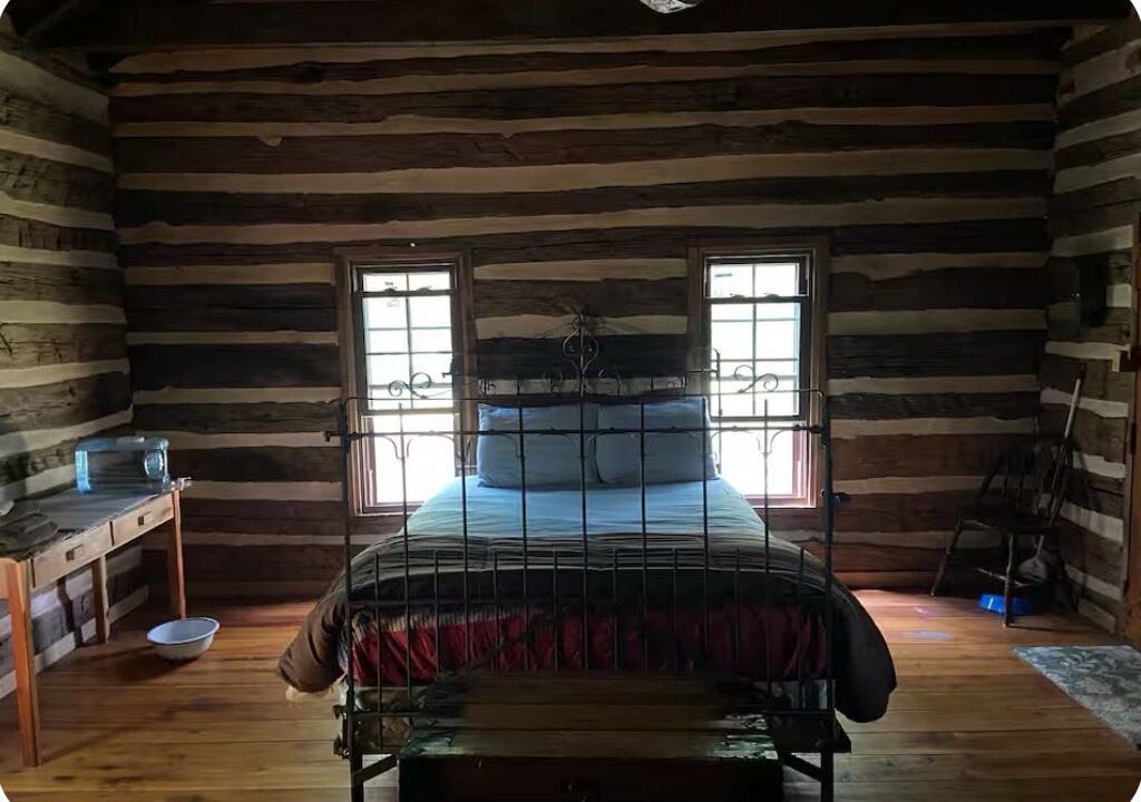 Photo of Bedroom in Piney Mountain