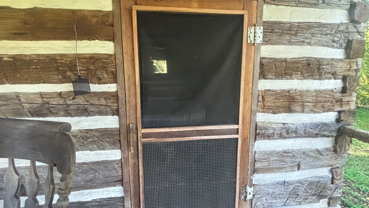 Photo of Patio Balcony in Piney Mountain