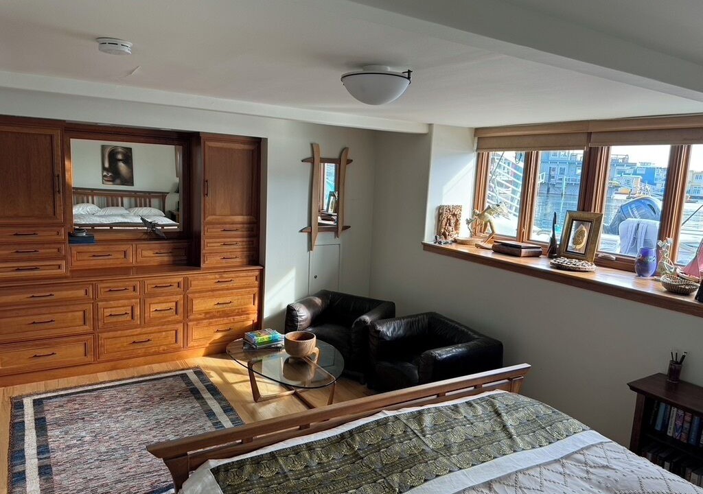 Photo of Bedroom in Marin City