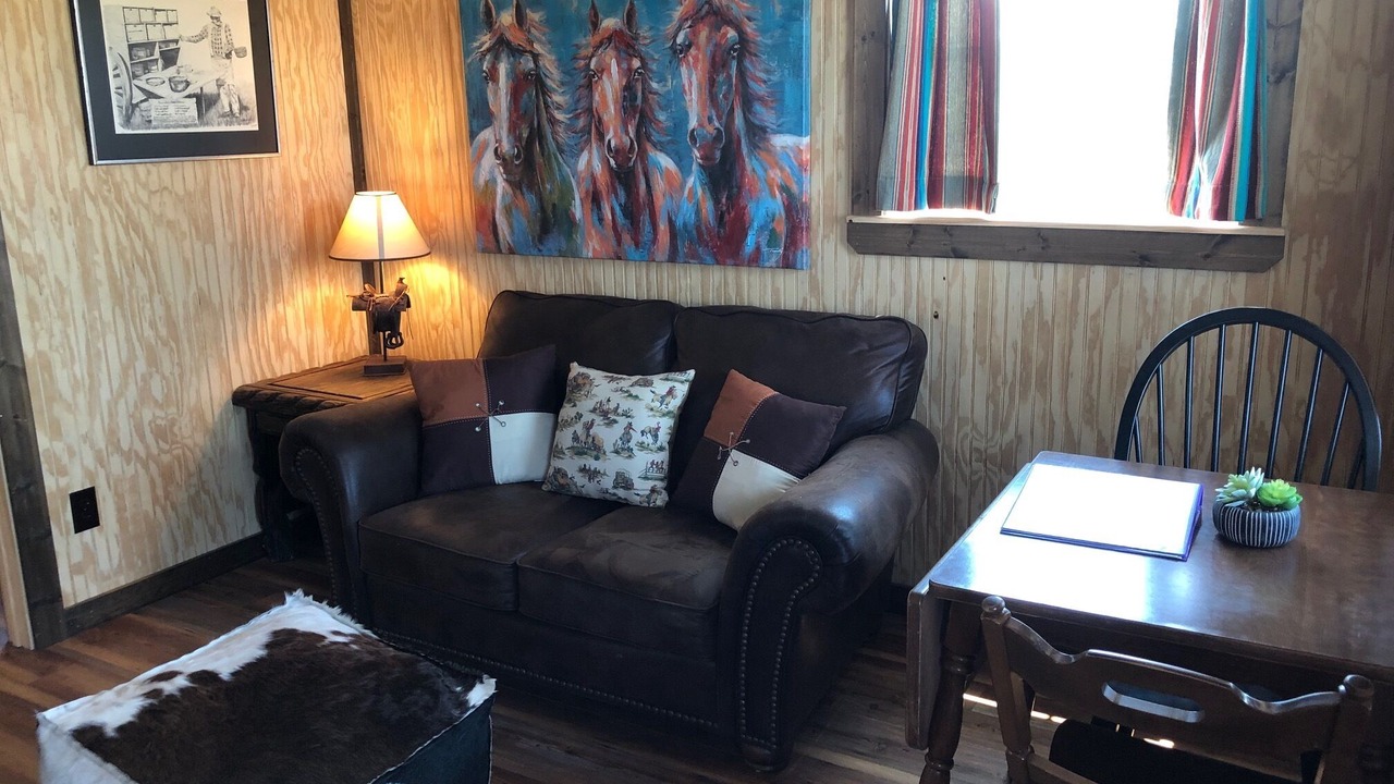 Photo of Livingroom in Glen Rose