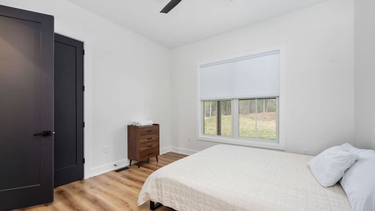 Photo of Bedroom in Mineral