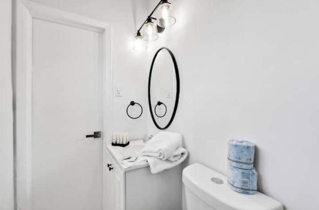 Photo of Bathroom in Driftwood