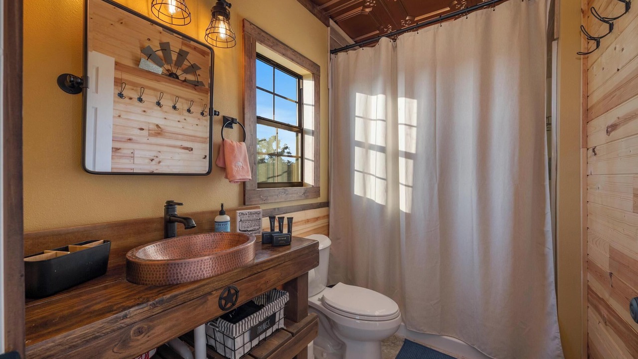 Photo of Bathroom in Blanco