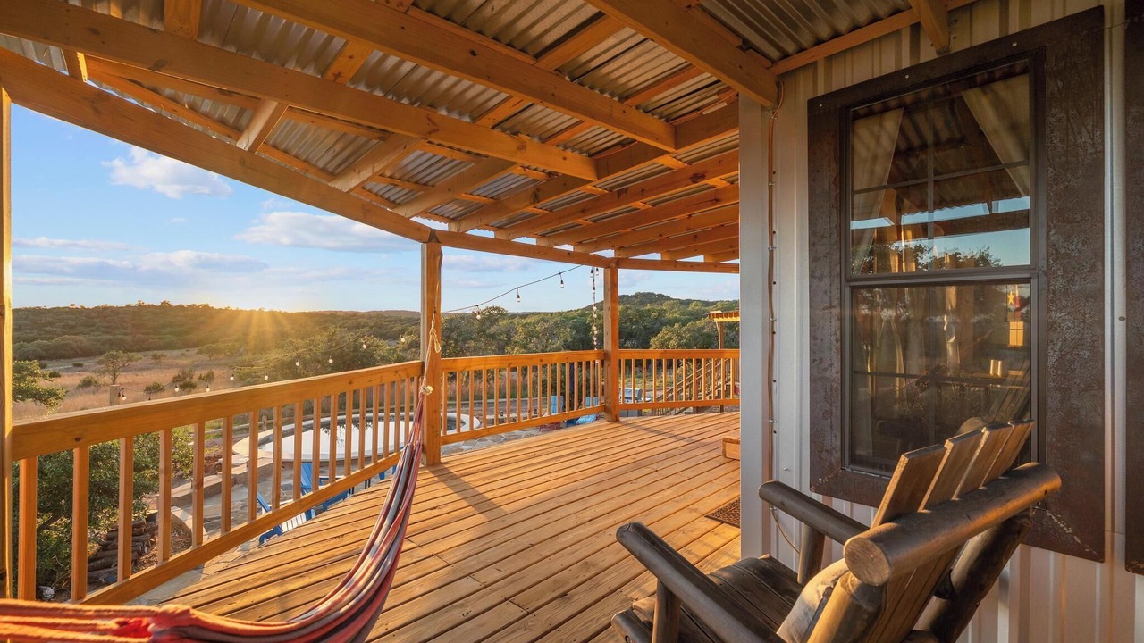 Photo of Patio Balcony in Blanco