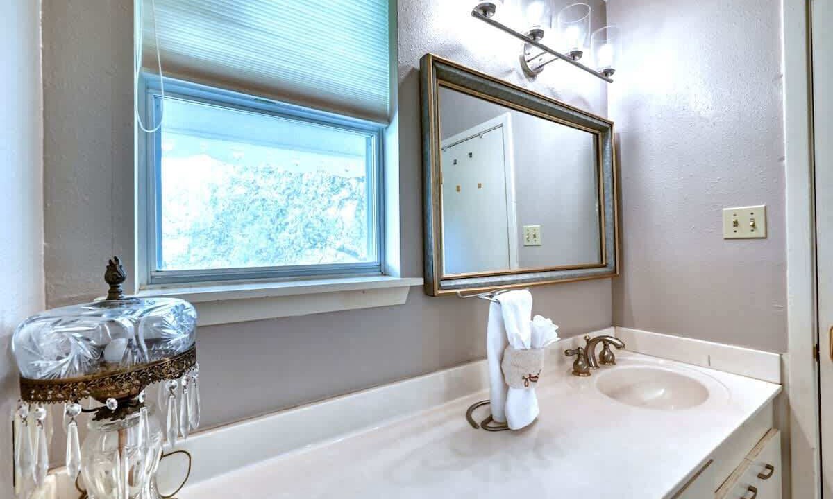 Photo of Bathroom in Blanco