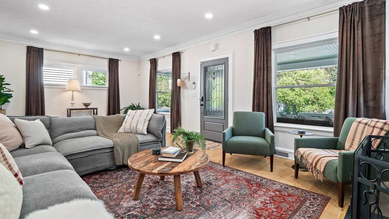 Photo of Bedroom in Kamm's Corners