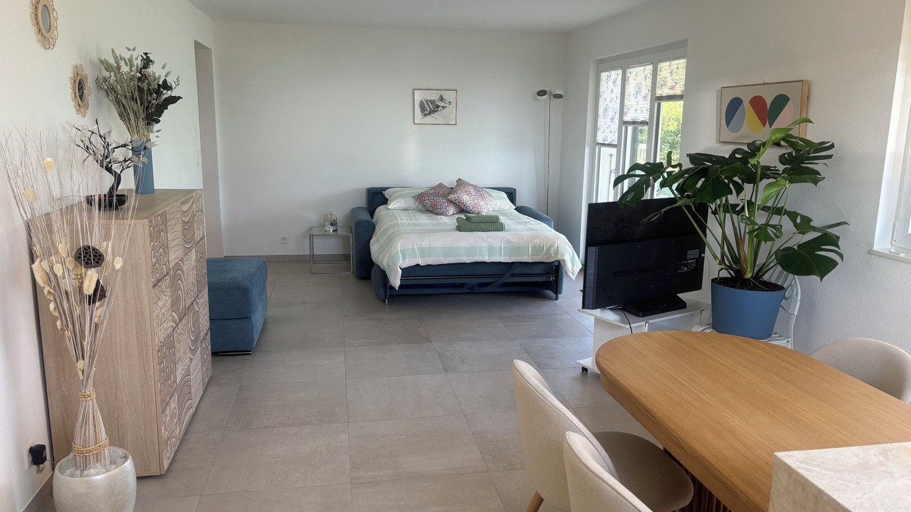 Photo of Bedroom in Cully