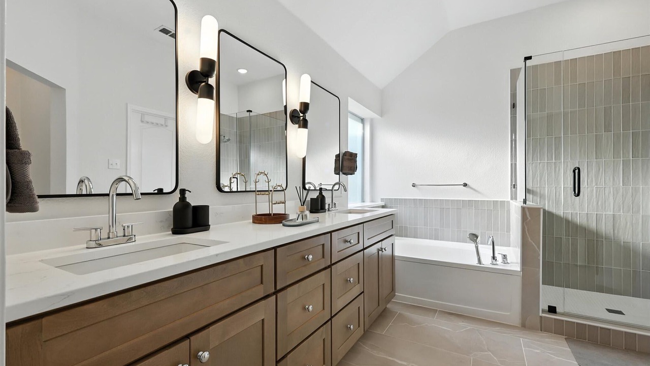 Photo of Bathroom in Frisco