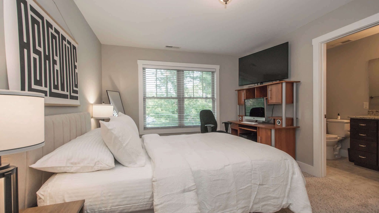 Photo of Bedroom in Arden