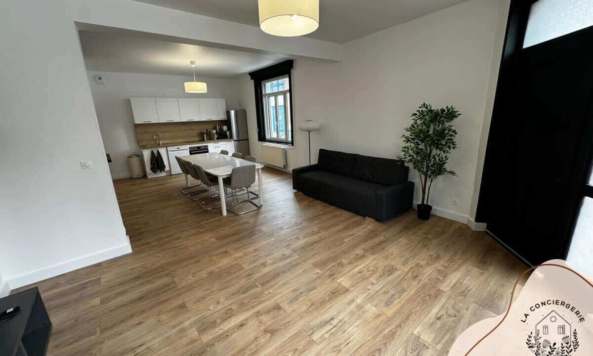 Photo of Others in Lens