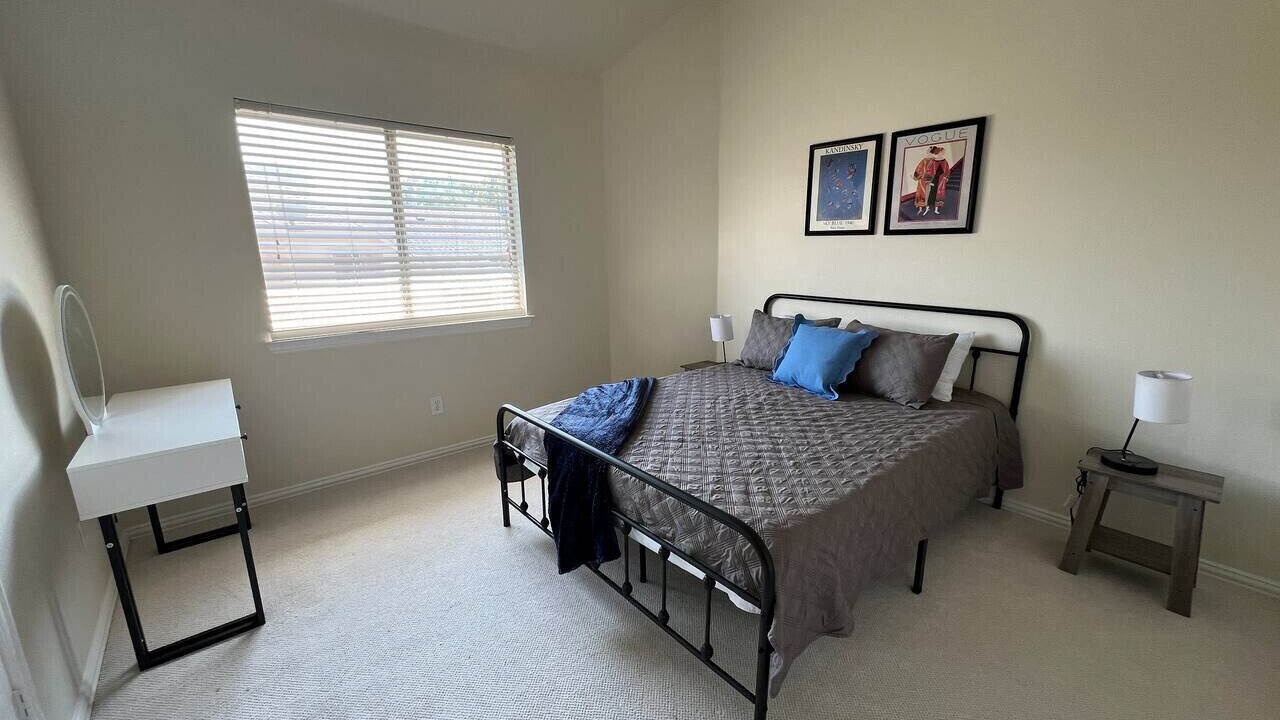 Photo of Bedroom in Allen