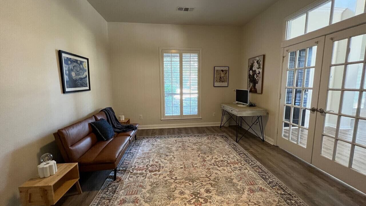 Photo of Livingroom in Allen