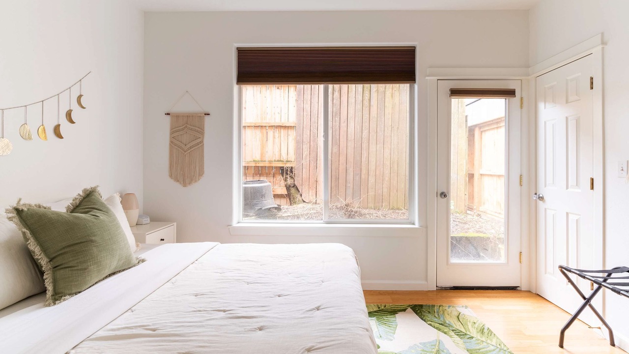 Photo of Bedroom in Hosford-Abernethy