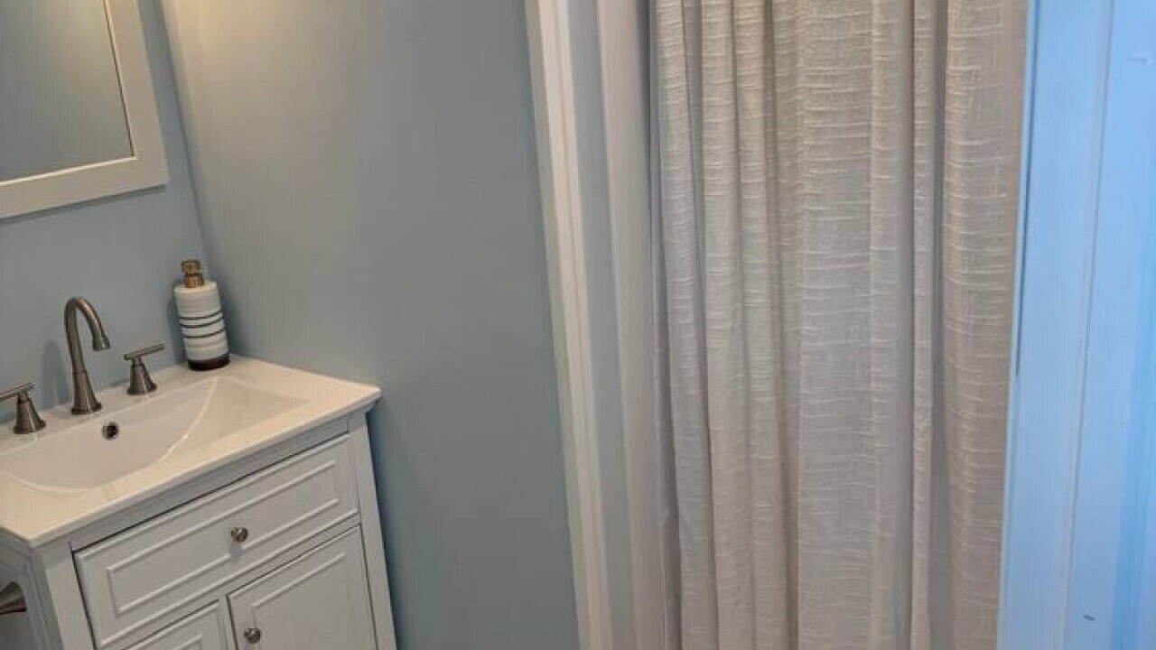 Photo of Bathroom in Marathon