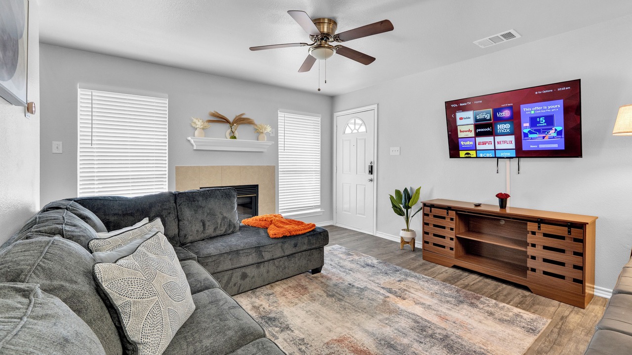 Photo of Livingroom in Glenn Heights