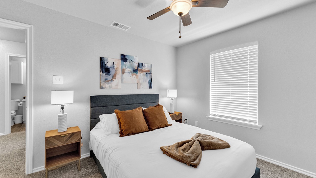 Photo of Bedroom in Glenn Heights