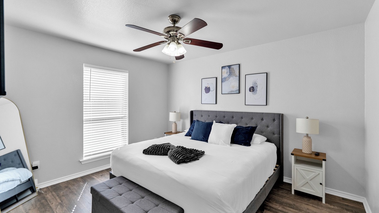 Photo of Bedroom in Glenn Heights
