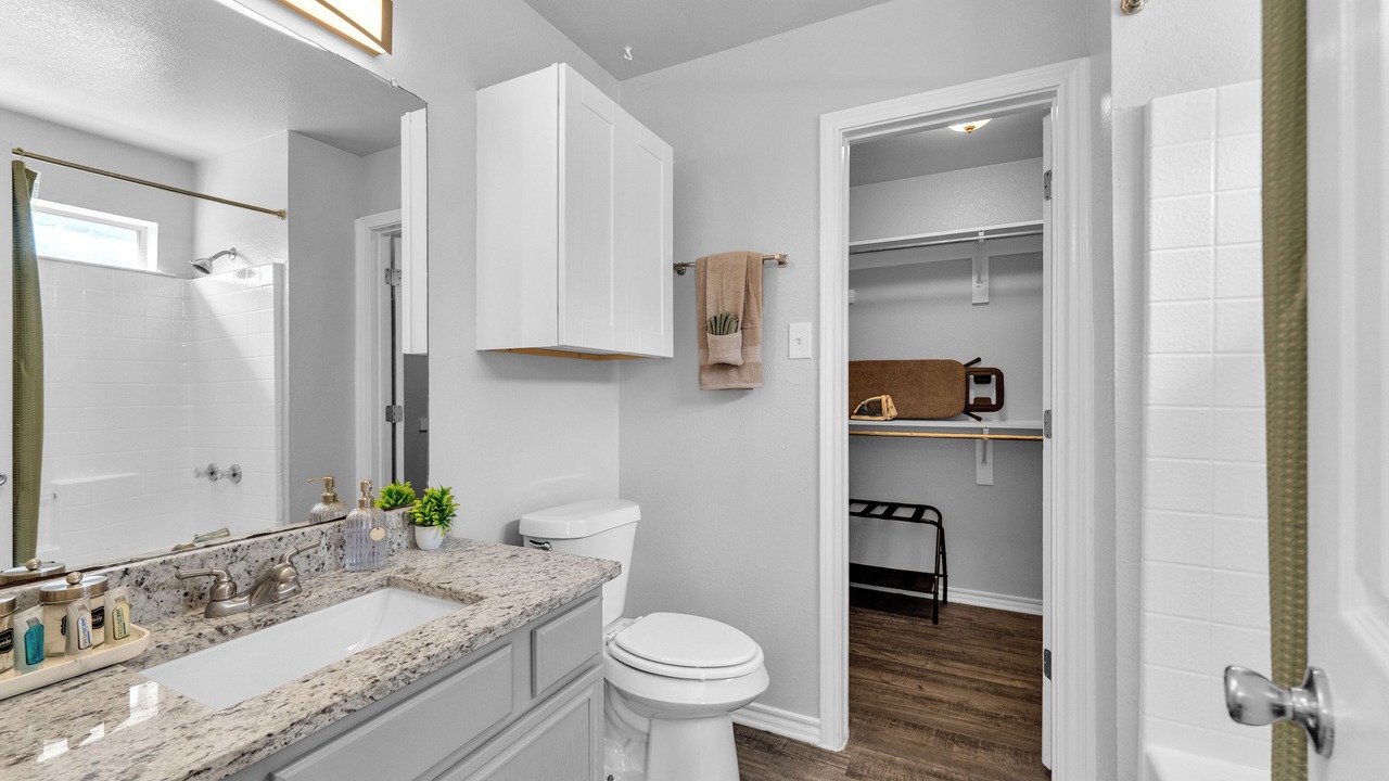 Photo of Bathroom in Glenn Heights