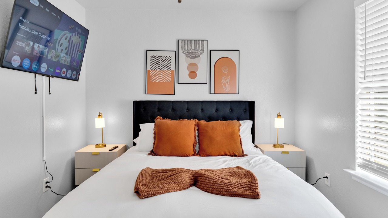 Photo of Bedroom in Glenn Heights