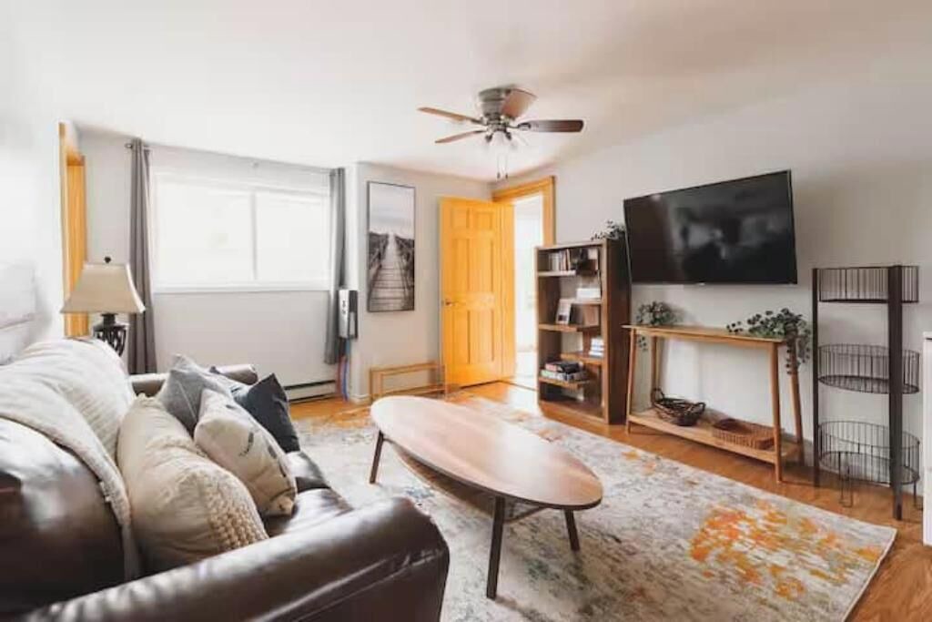 Photo of Livingroom in Lambton Shores