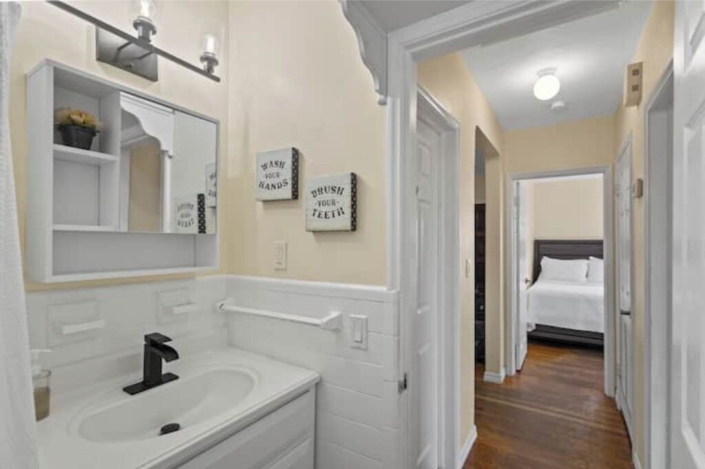 Photo of Bathroom in Flagami
