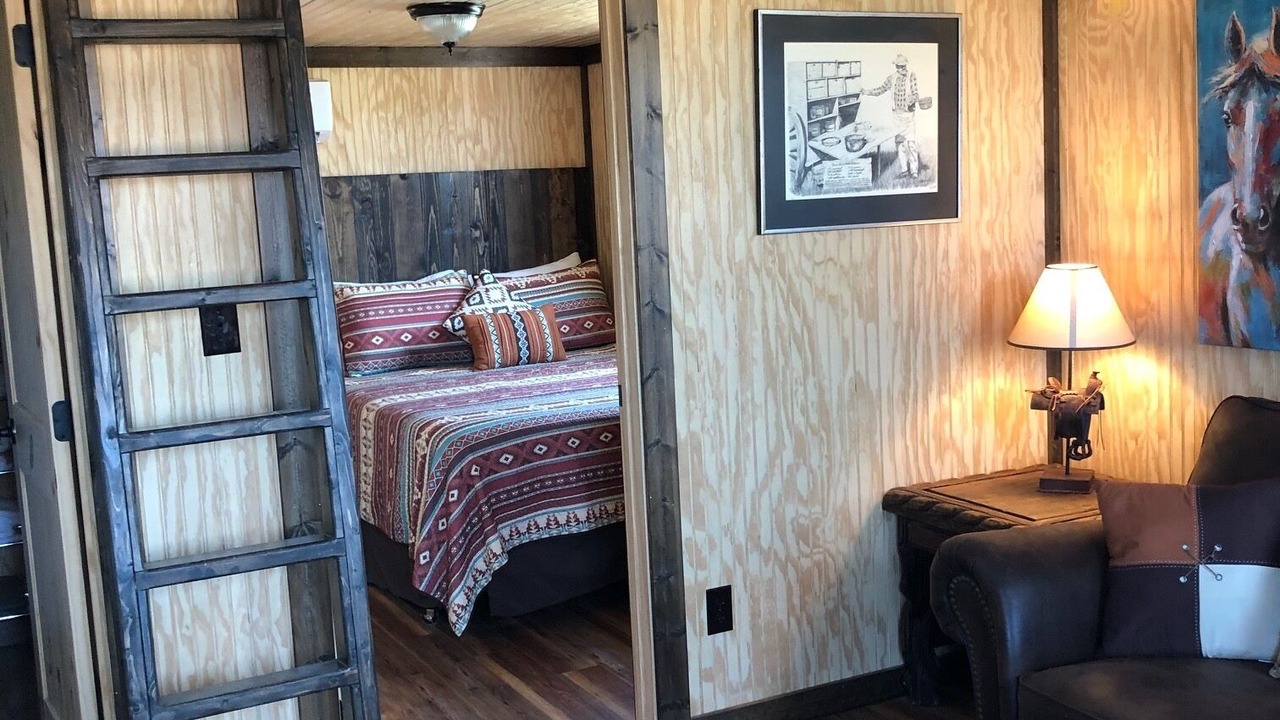 Photo of Bedroom in Glen Rose