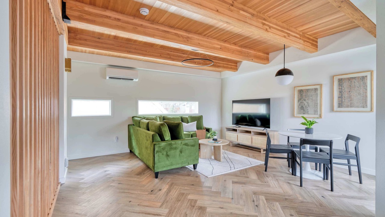 Photo of Livingroom in Alberta Arts District