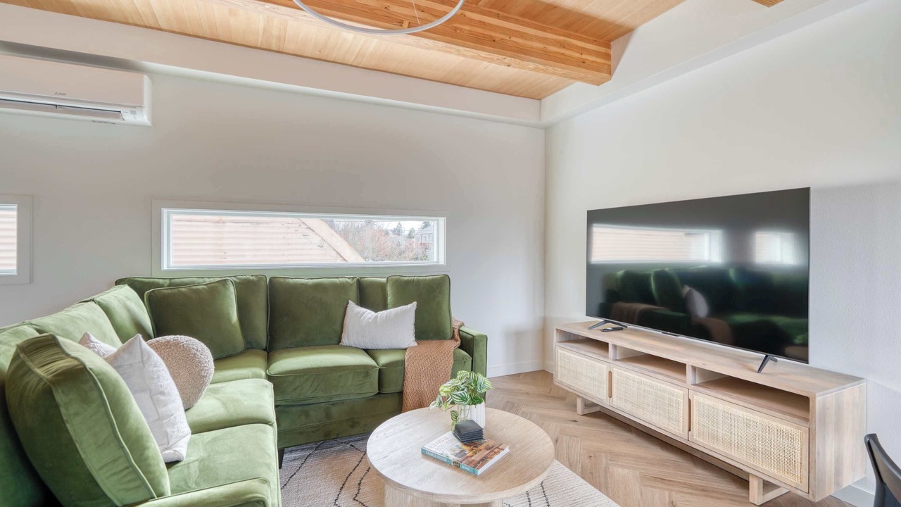 Photo of Livingroom in Alberta Arts District